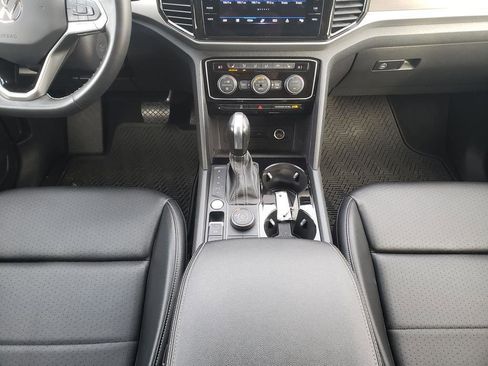 Used 2022 Volkswagen Atlas SE image 23