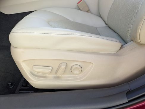 Used 2022 Toyota Camry XLE image 20