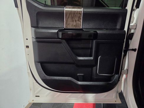 Used 2019 Ford F250 Lariat w/ Lariat Ultimate Package image 34