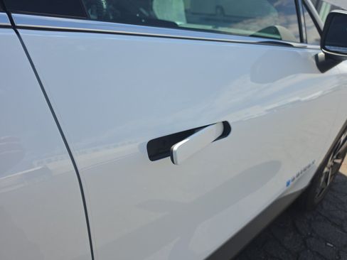 Used 2026 Chevrolet Equinox EV LT AWD/4WD image 28
