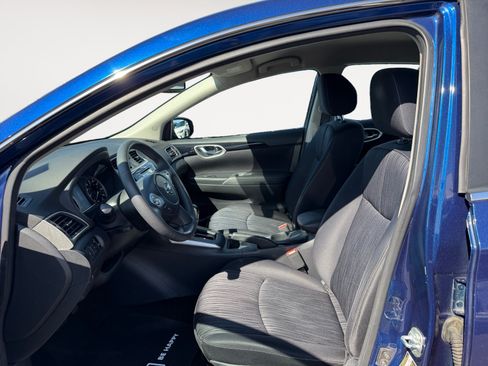 Used 2016 Nissan Sentra SV w/ Electronics Package FWD image 10