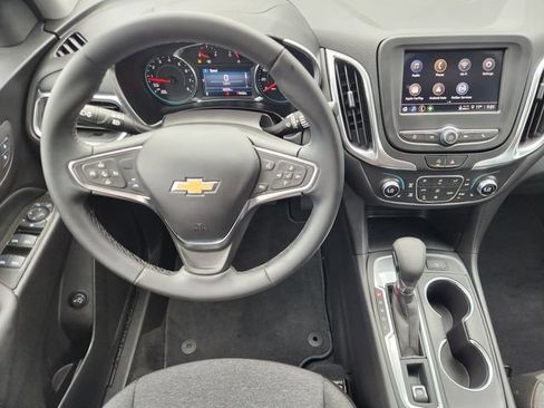 Used 2024 Chevrolet Equinox LT FWD image 28