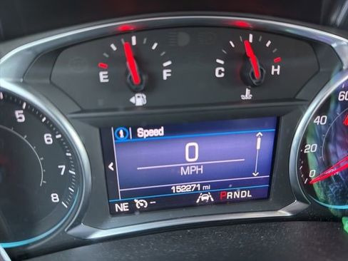 Used 2020 Chevrolet Equinox LT image 10