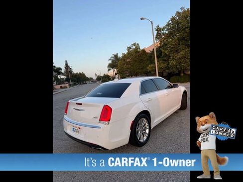 Used 2021 Chrysler 300 Touring L RWD image 6