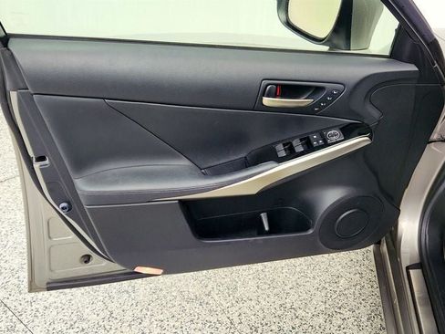 Used 2018 Lexus IS 300 AWD w/ Comfort Package image 11
