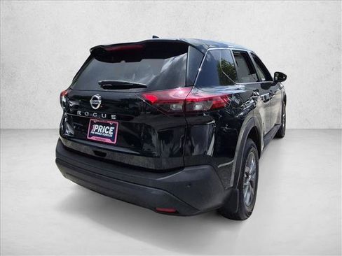 Used 2021 Nissan Rogue S FWD image 5