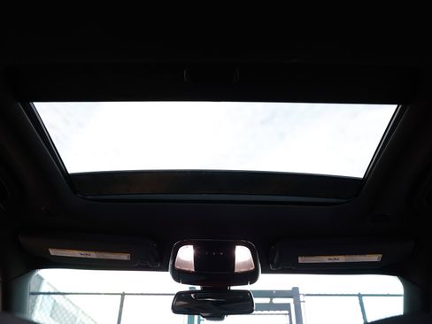 Used 2018 Dodge Charger R/T Scat Pack image 27