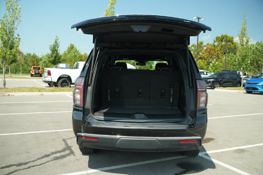 Used 2024 Chevrolet Tahoe LT AWD/4WD image 19