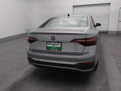 Used 2024 Volkswagen Jetta SE image 7