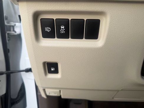Used 2015 Lexus GX 460 w/ Premium Package AWD/4WD image 36