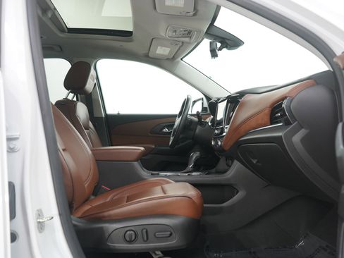 Used 2018 Chevrolet Traverse High Country image 11