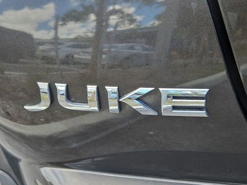 Used 2011 Nissan Juke SV w/ Chrome Pkg FWD image 17