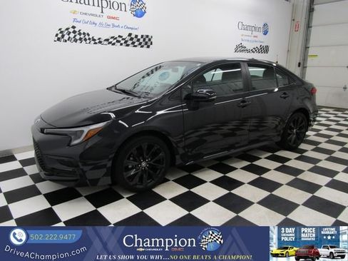 Used 2024 Toyota Corolla SE FWD image 8