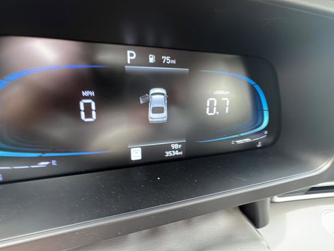 Certified 2026 Hyundai Elantra Sport FWD image 13
