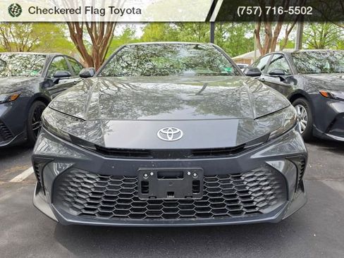 Certified 2025 Toyota Camry SE image 2