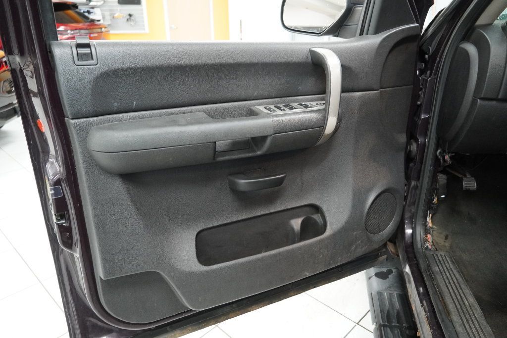 Used 2008 Chevrolet Silverado 1500 LT w/ Power Pack Plus RWD image 16