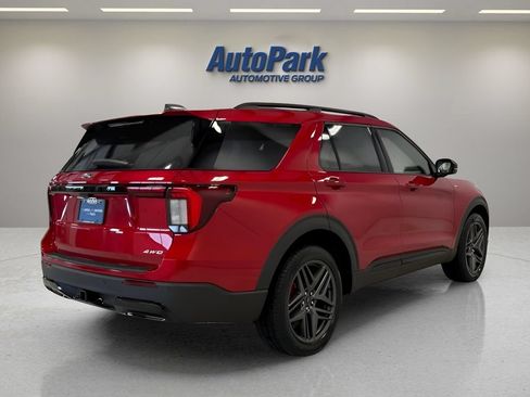 New 2026 Ford Explorer ST-Line w/ ST-Line Street Pack AWD/4WD image 7