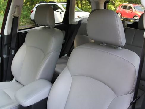 Used 2016 Subaru Forester 2.5i Limited AWD/4WD image 19
