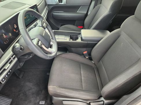 Used 2026 Hyundai Santa Fe SE FWD image 9