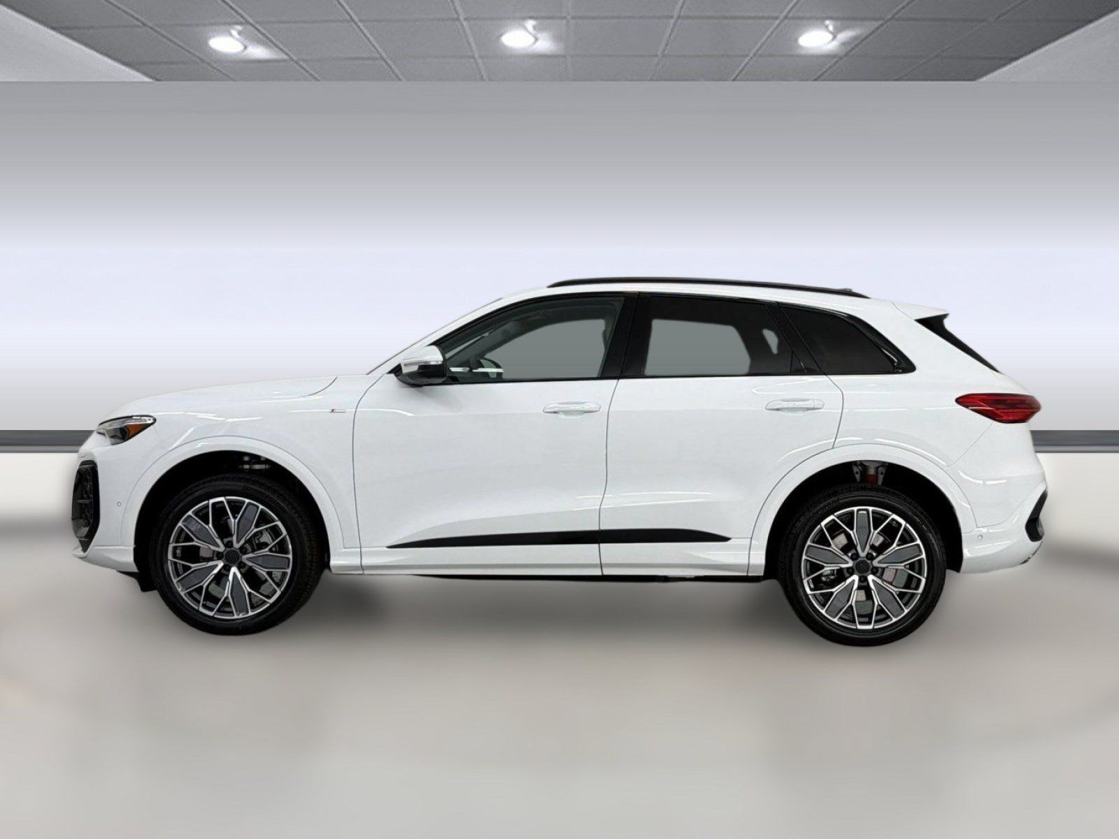 New 2026 Audi Q5 Premium AWD/4WD image 2