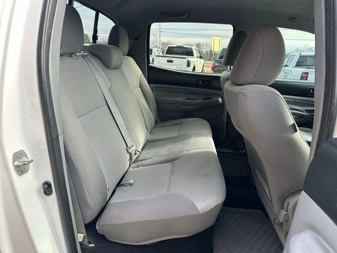 Used 2013 Toyota Tacoma PreRunner w/ Convenience Pkg image 26