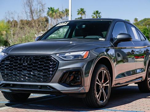 Certified 2025 Audi Q5 2.0T Premium Plus w/ Premium Plus Package image 3