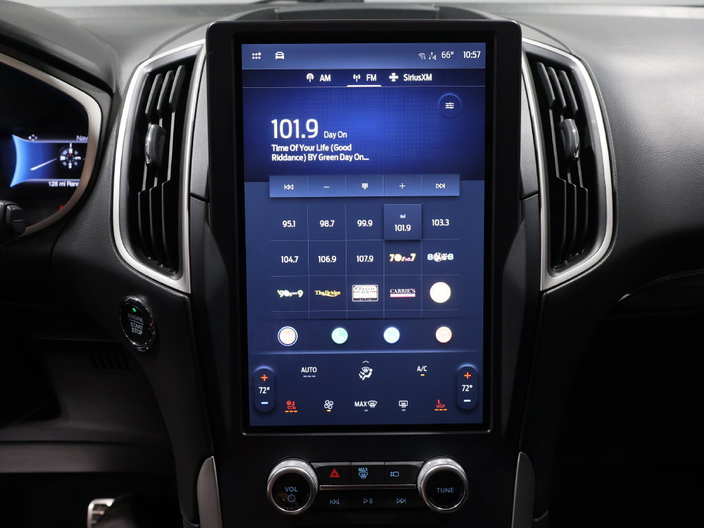 Used 2021 Ford Edge ST-Line w/ Cold Weather Package AWD/4WD image 30