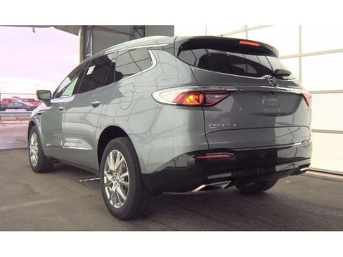 Used 2023 Buick Enclave Essence w/ Experience Buick Package AWD/4WD image 4