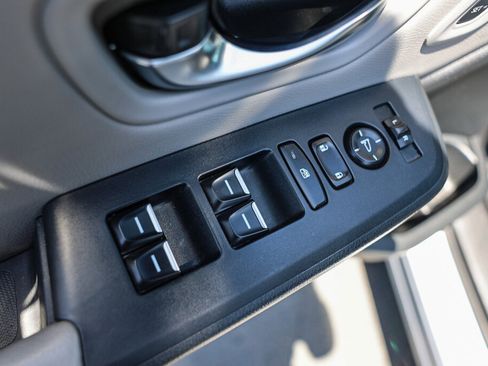 Used 2023 Honda Pilot EX-L image 12