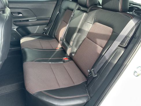 Used 2025 Nissan Kicks SR image 21