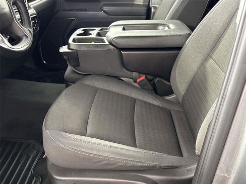 Used 2024 Chevrolet Silverado 1500 LT AWD/4WD image 12