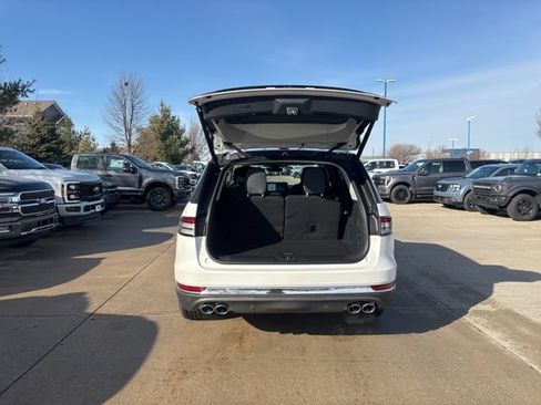 New 2026 Lincoln Aviator Reserve AWD/4WD image 7
