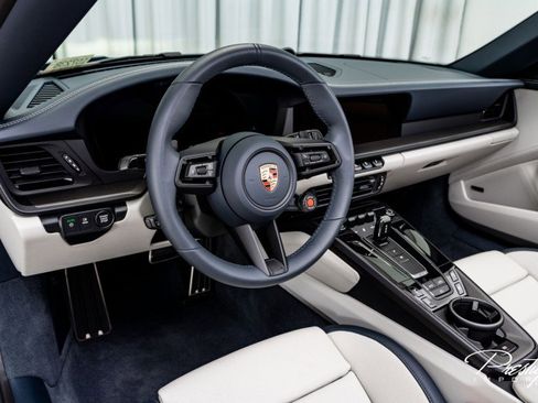 Used 2025 Porsche 911 Carrera GTS image 34