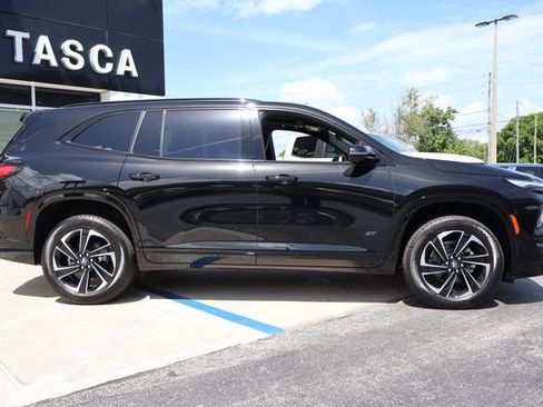 New 2026 Buick Enclave Sport Touring w/ Power Package FWD image 9