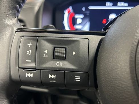 Used 2023 Nissan Rogue Platinum w/ Platinum Premium Package AWD/4WD image 26