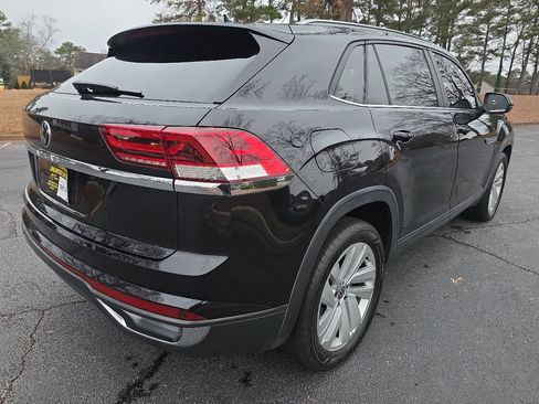 Used 2021 Volkswagen Atlas Cross Sport SE image 6