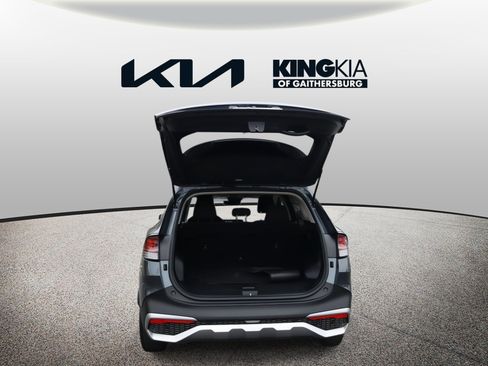 Certified 2023 Kia Sportage LX image 5