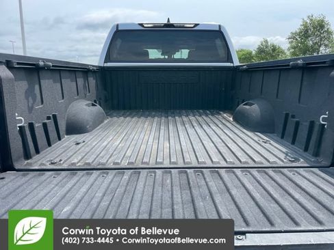 Used 2022 Toyota Tundra SR5 w/ SR5 Convenience Package AWD/4WD image 29