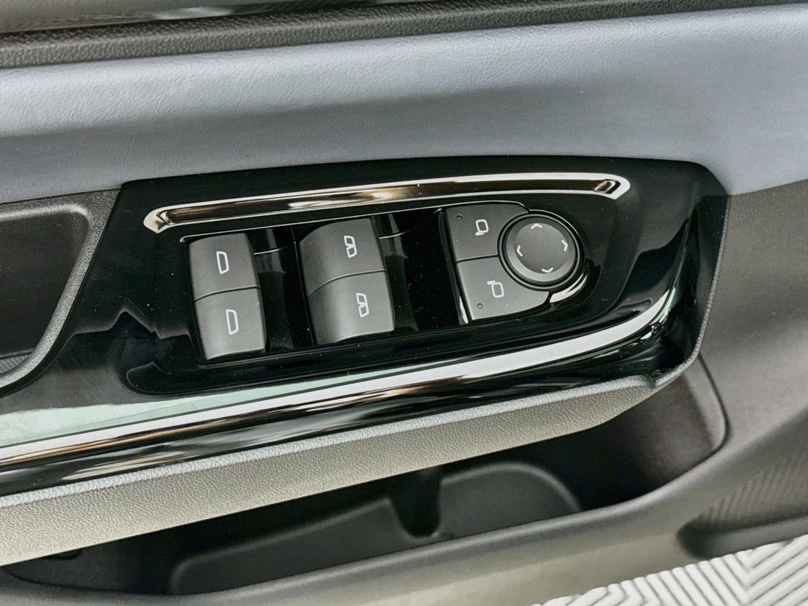 Used 2024 Honda Prologue Touring image 18