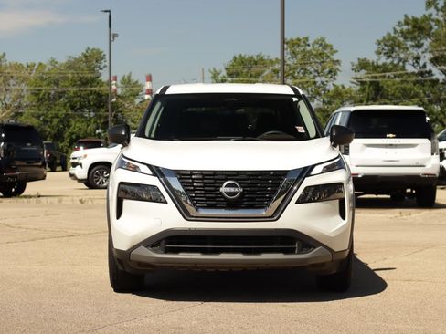 Used 2023 Nissan Rogue S AWD/4WD image 2