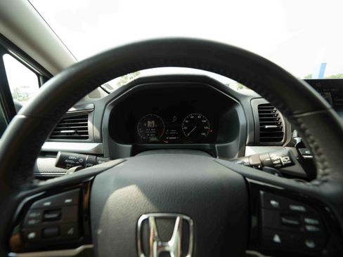 Used 2025 Honda Odyssey EX-L image 15