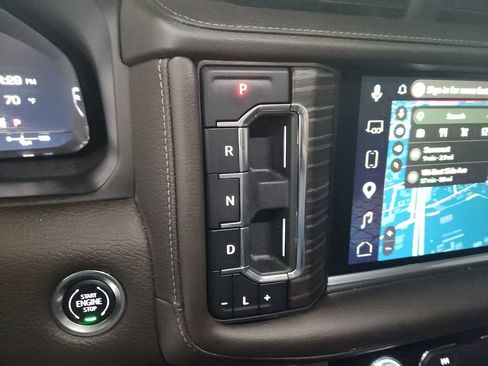 Used 2024 GMC Yukon Denali AWD/4WD image 24