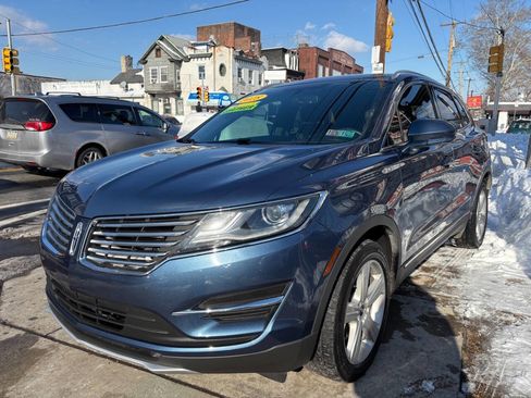 Used 2018 Lincoln MKC Premiere image 2