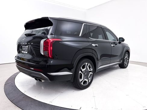 Used 2023 Hyundai Palisade Limited image 22