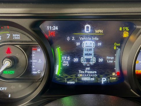 Used 2025 Jeep Wrangler Sahara w/ Safety Group image 14