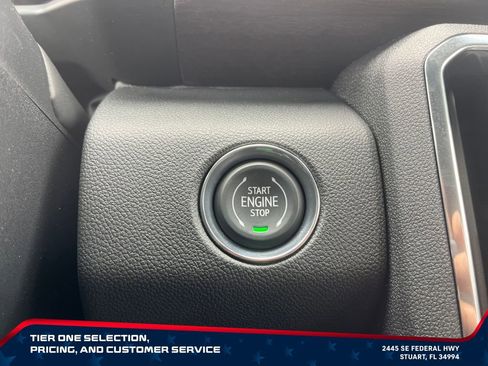 New 2026 GMC Acadia Denali Ultimate FWD image 29