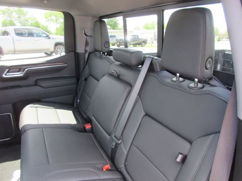 New 2026 GMC Sierra 1500 SLT w/ SLT Premium Plus Package AWD/4WD image 13