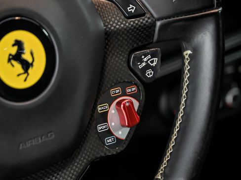 Used 2016 Ferrari 488 Spider RWD image 32