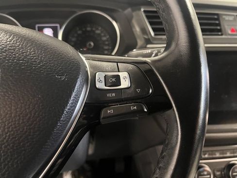 Used 2019 Volkswagen Tiguan SE image 26