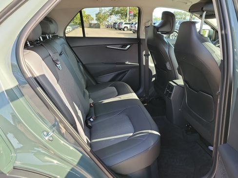 Certified 2025 Kia Niro EX FWD image 12